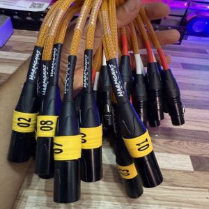 Cabos Y XLR para ligação de Via de Fone Estéreo 1